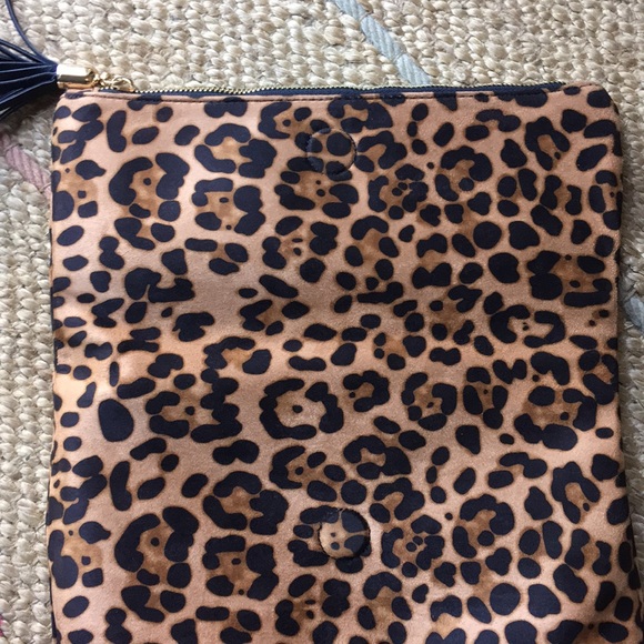Sole Society Leopard Clutch - Picture 2 of 4
